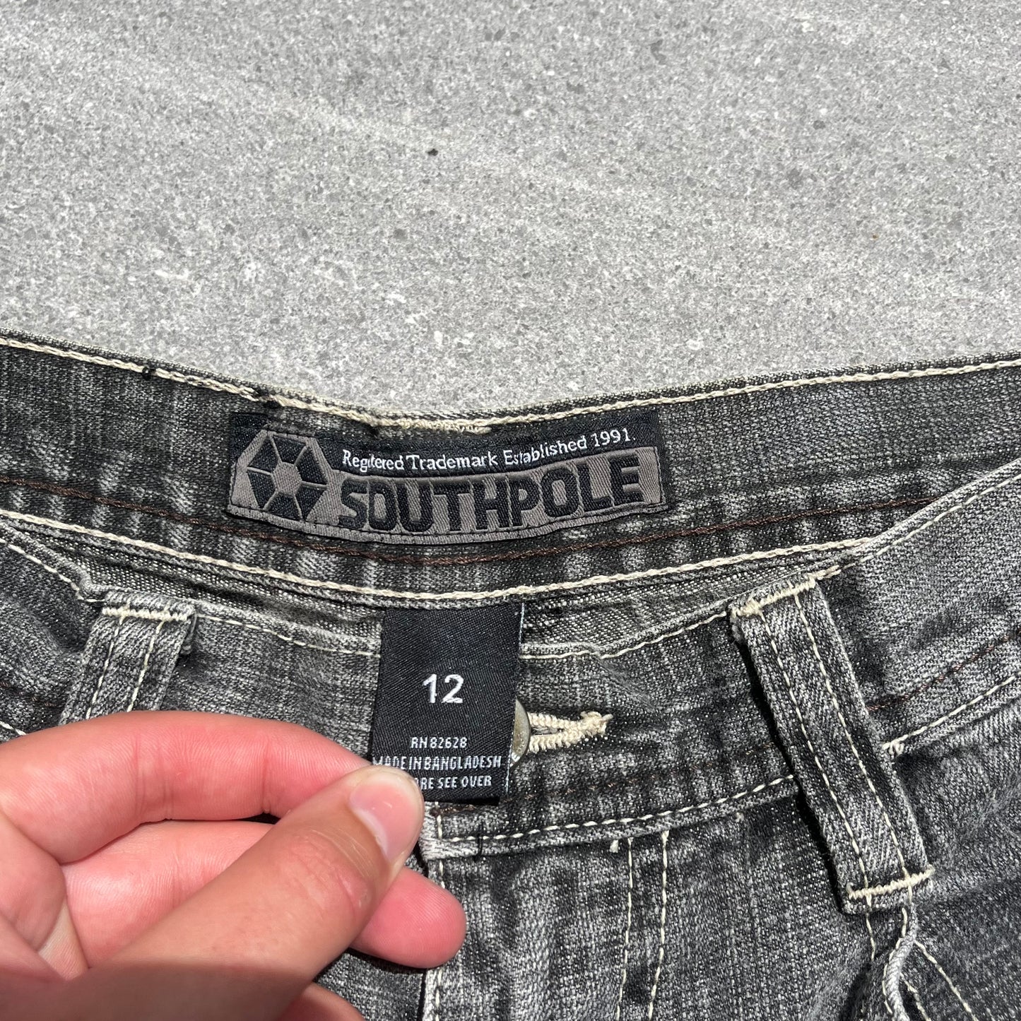 2000s southpole jorts - 29”