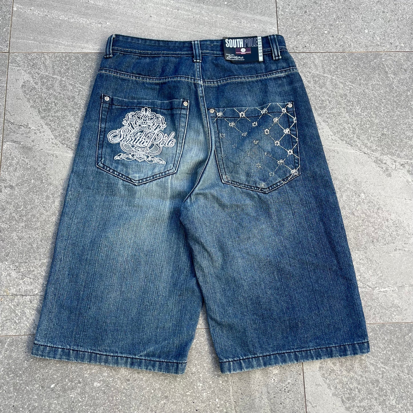 2000s southpole jorts - 32”