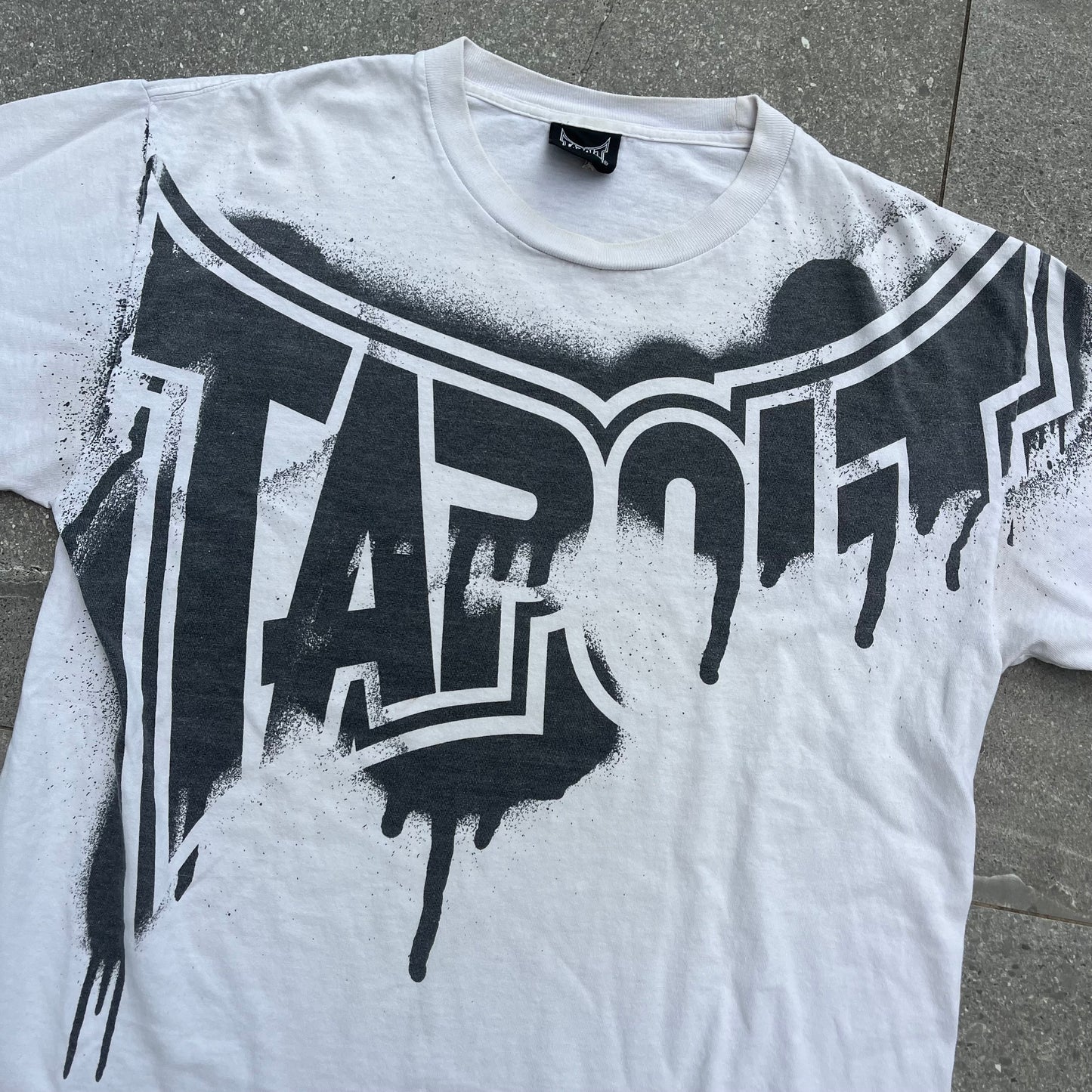 2000s tapout tee - L