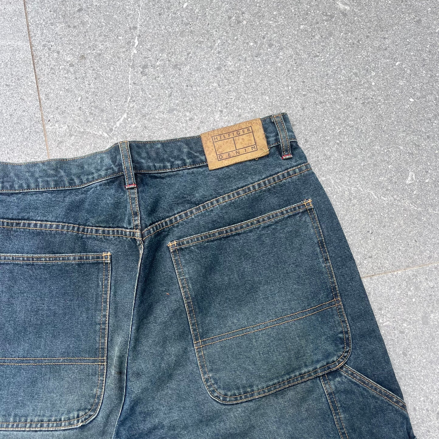 2000s tommy hilfiger jorts - 36”